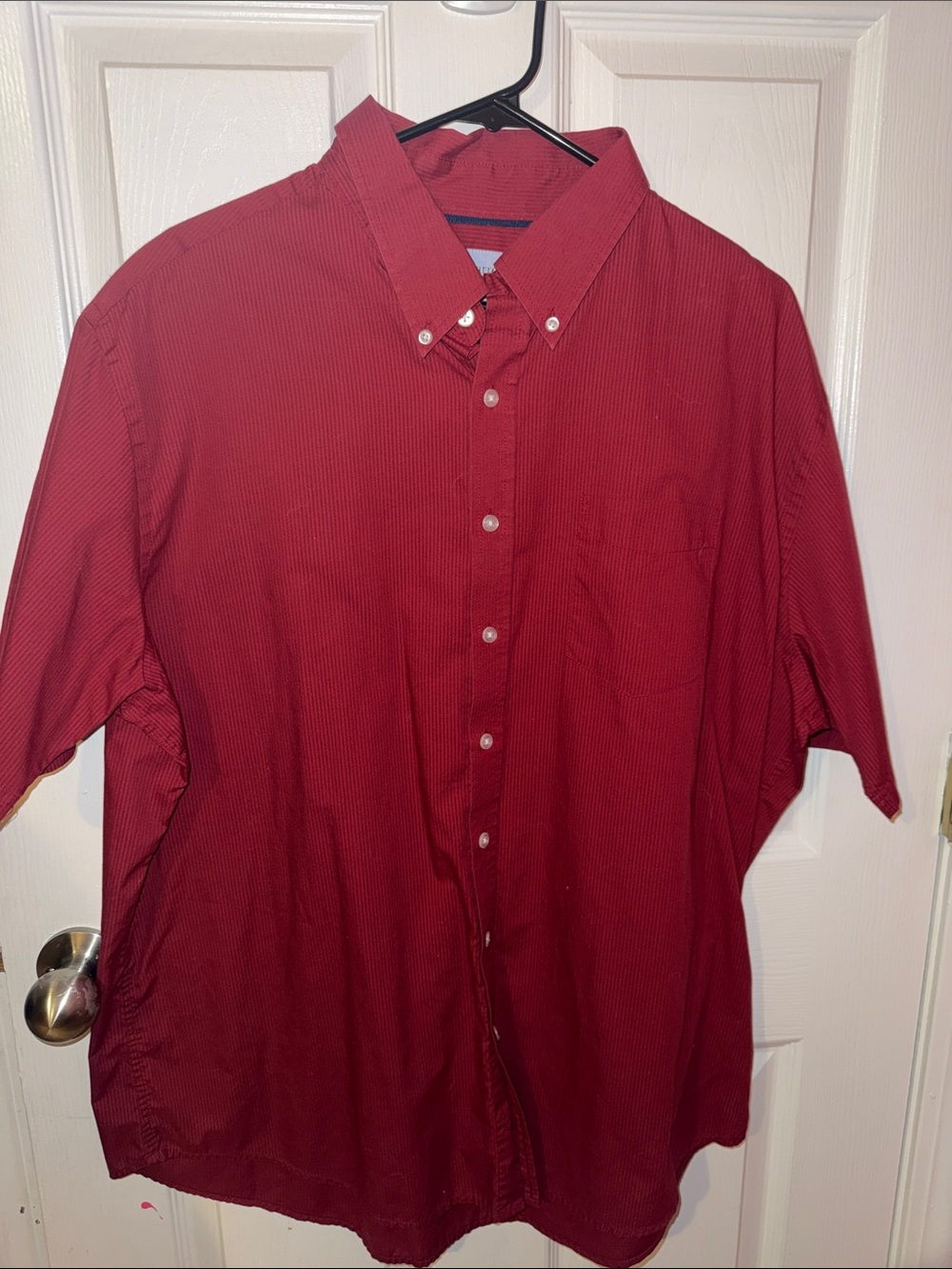 croft & barrow Men's Short-Sleeve Button-Down Shirt in Burgundy